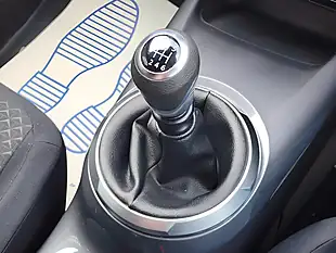 Used 2020 Nissan Juke Acenta Blue - Interior and Exterior details 13