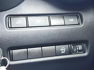 Used 2020 Nissan Juke Acenta Blue - Interior and Exterior details 16