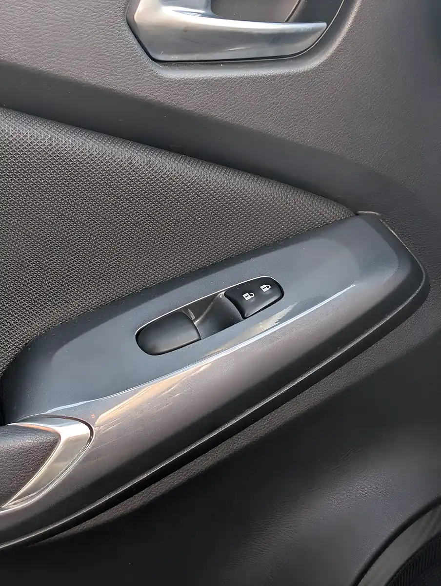 Used 2020 Nissan Juke Acenta - Interior and Exterior details 10