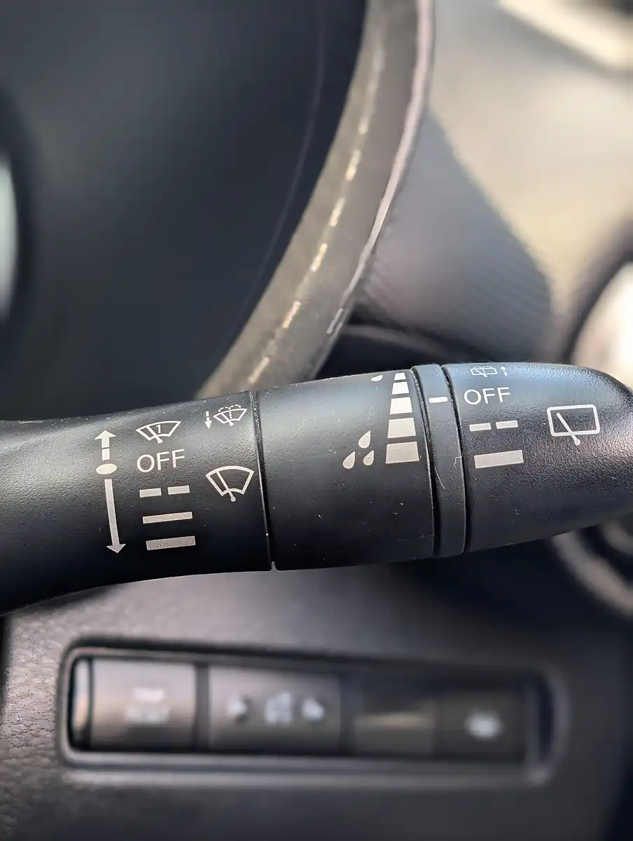 Used 2020 Nissan Juke Acenta - Interior and Exterior details 15