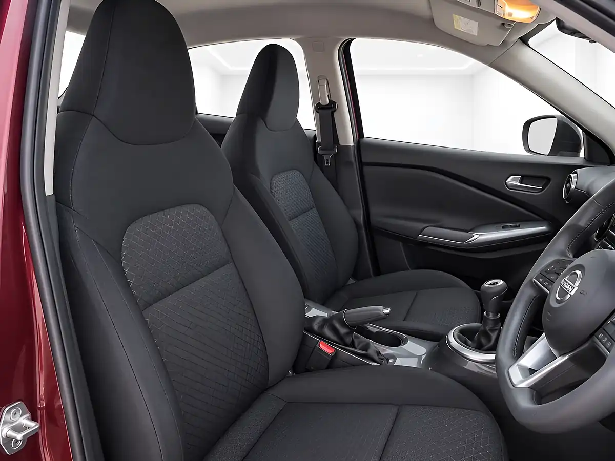 Used 2020 Nissan Juke Acenta Red - Interior and Exterior details 10