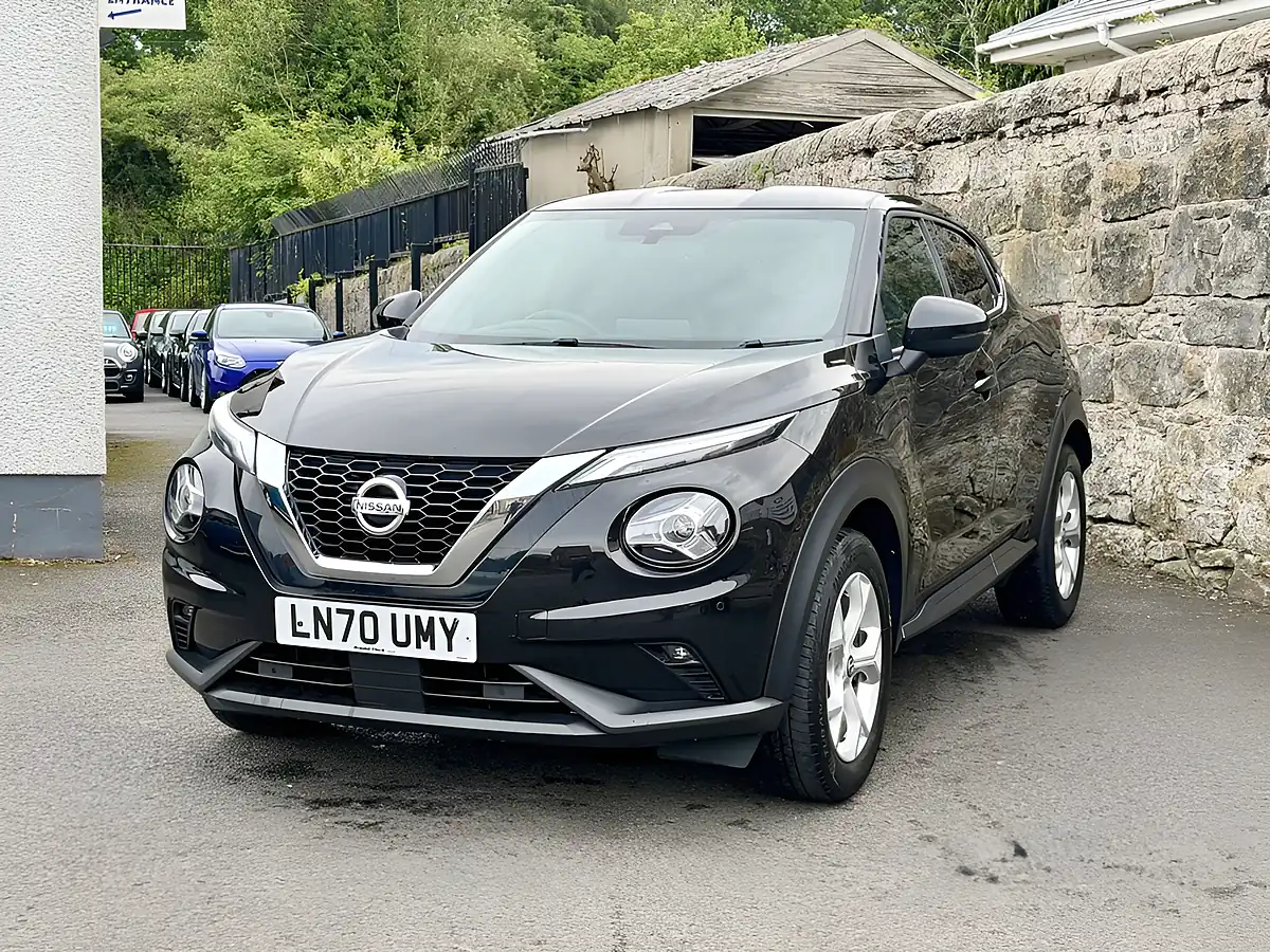Used 2020 Nissan Juke N-Connecta Black - Interior and Exterior details 10
