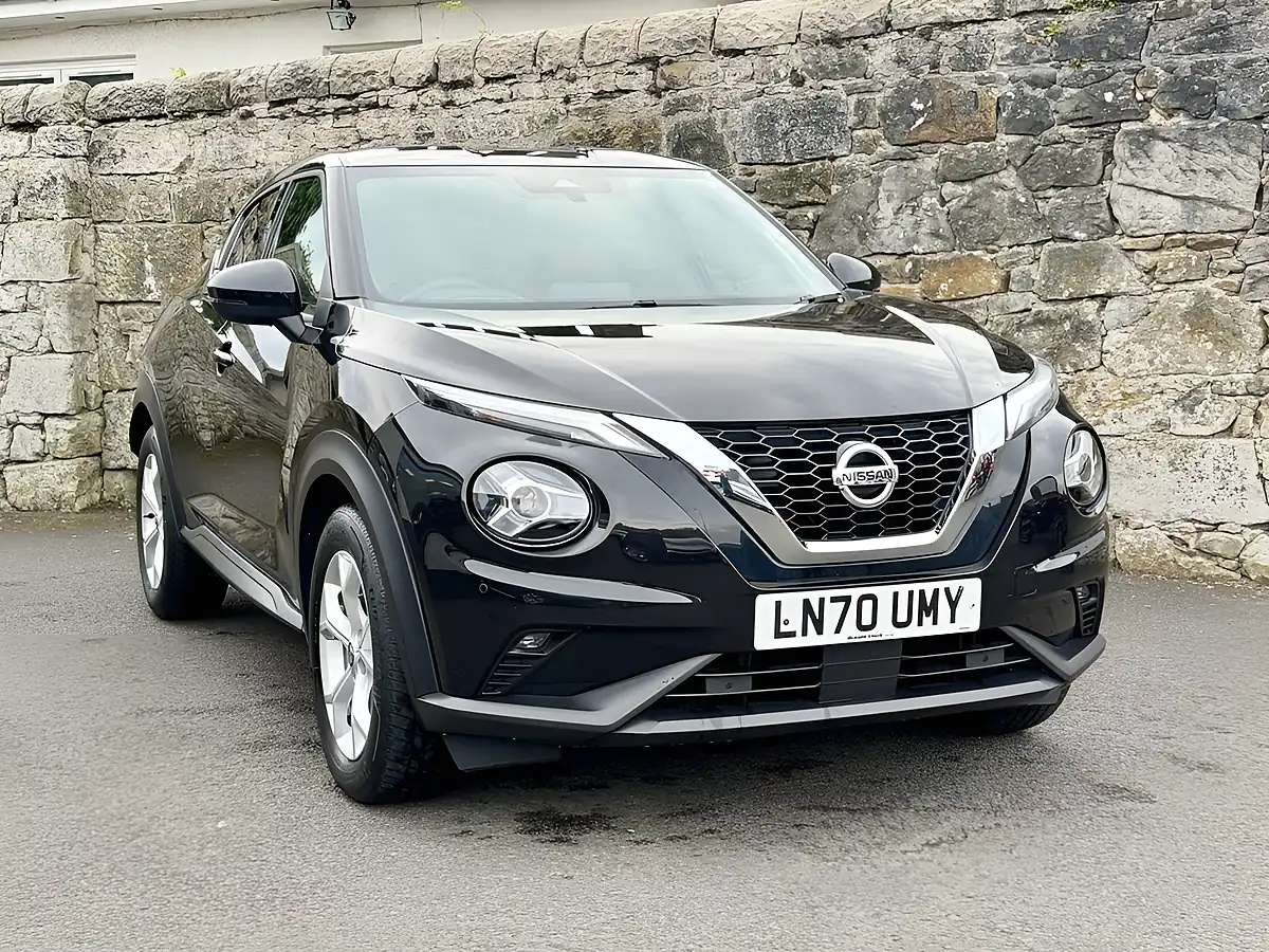 Used 2020 Nissan Juke N-Connecta Black - Interior and Exterior details 11