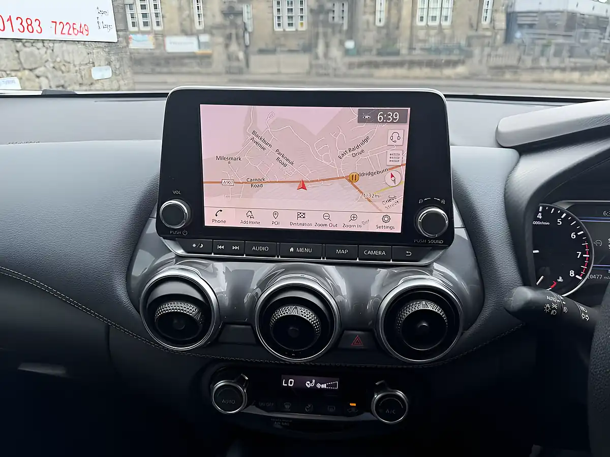 Used 2020 Nissan Juke N-Connecta Black - Interior and Exterior details 14