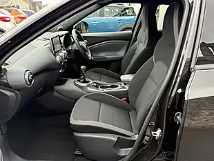 Used 2020 Nissan Juke N-Connecta Black - Interior and Exterior details 16