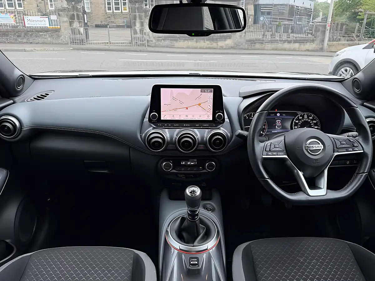 Used 2020 Nissan Juke N-Connecta Black - Interior and Exterior details 19