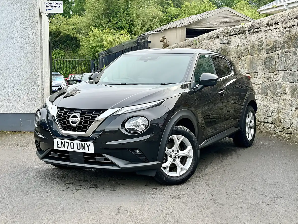 Used 2020 Nissan Juke N-Connecta Black - Interior and Exterior details 4