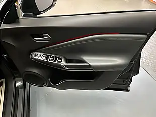 Used 2020 Nissan Juke N-Connecta Black - Interior and Exterior details 12