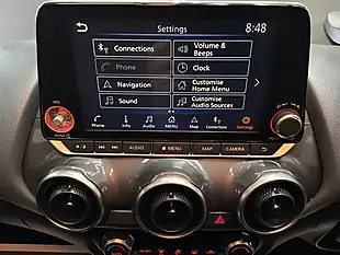 Used 2020 Nissan Juke N-Connecta Black - Interior and Exterior details 16