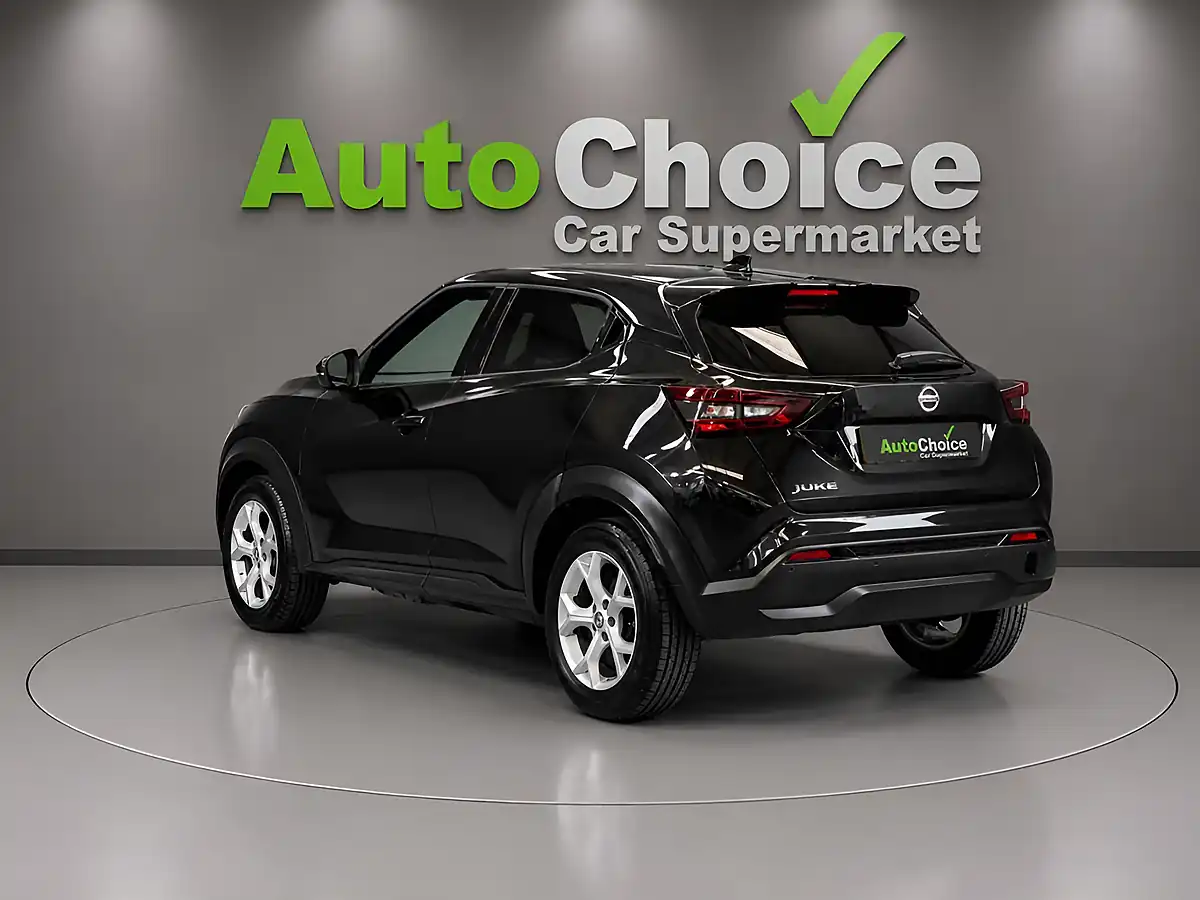 Used 2020 Nissan Juke N-Connecta Black - Interior and Exterior details 5