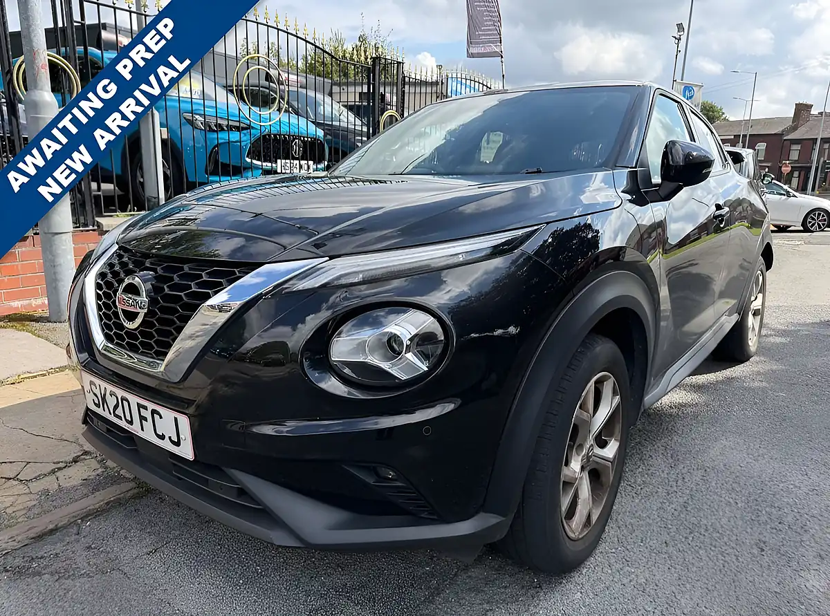 Used 2020 Nissan Juke N-Connecta Black - Front View