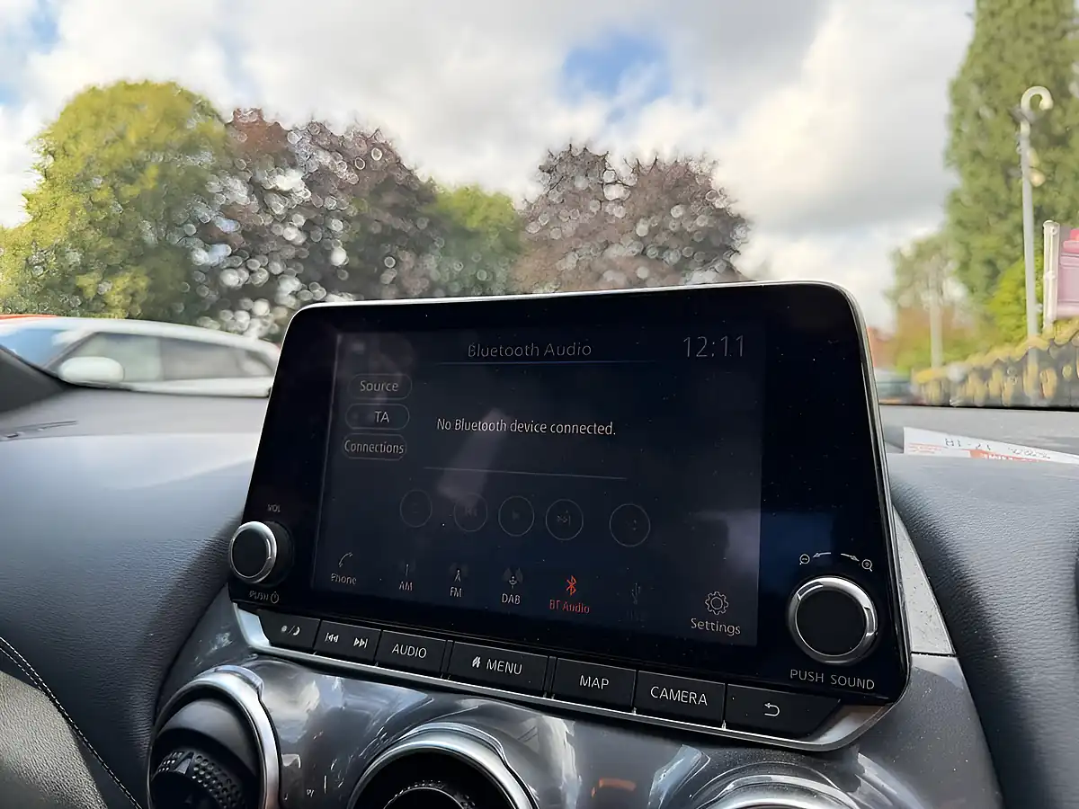 Used 2020 Nissan Juke N-Connecta Black - Interior and Exterior details 16
