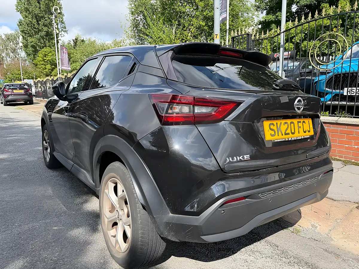 Used 2020 Nissan Juke N-Connecta Black - Interior and Exterior details 7