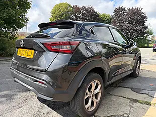 Used 2020 Nissan Juke N-Connecta Black - Interior and Exterior details 8