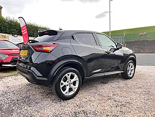 Used 2020 Nissan Juke N-Connecta Black - Interior and Exterior details 8