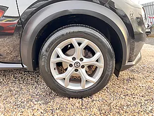 Used 2020 Nissan Juke N-Connecta Black - Interior and Exterior details 9