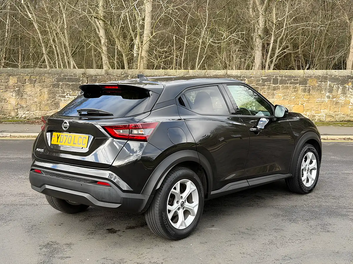 Used 2020 Nissan Juke N-Connecta Black - Interior and Exterior details 15