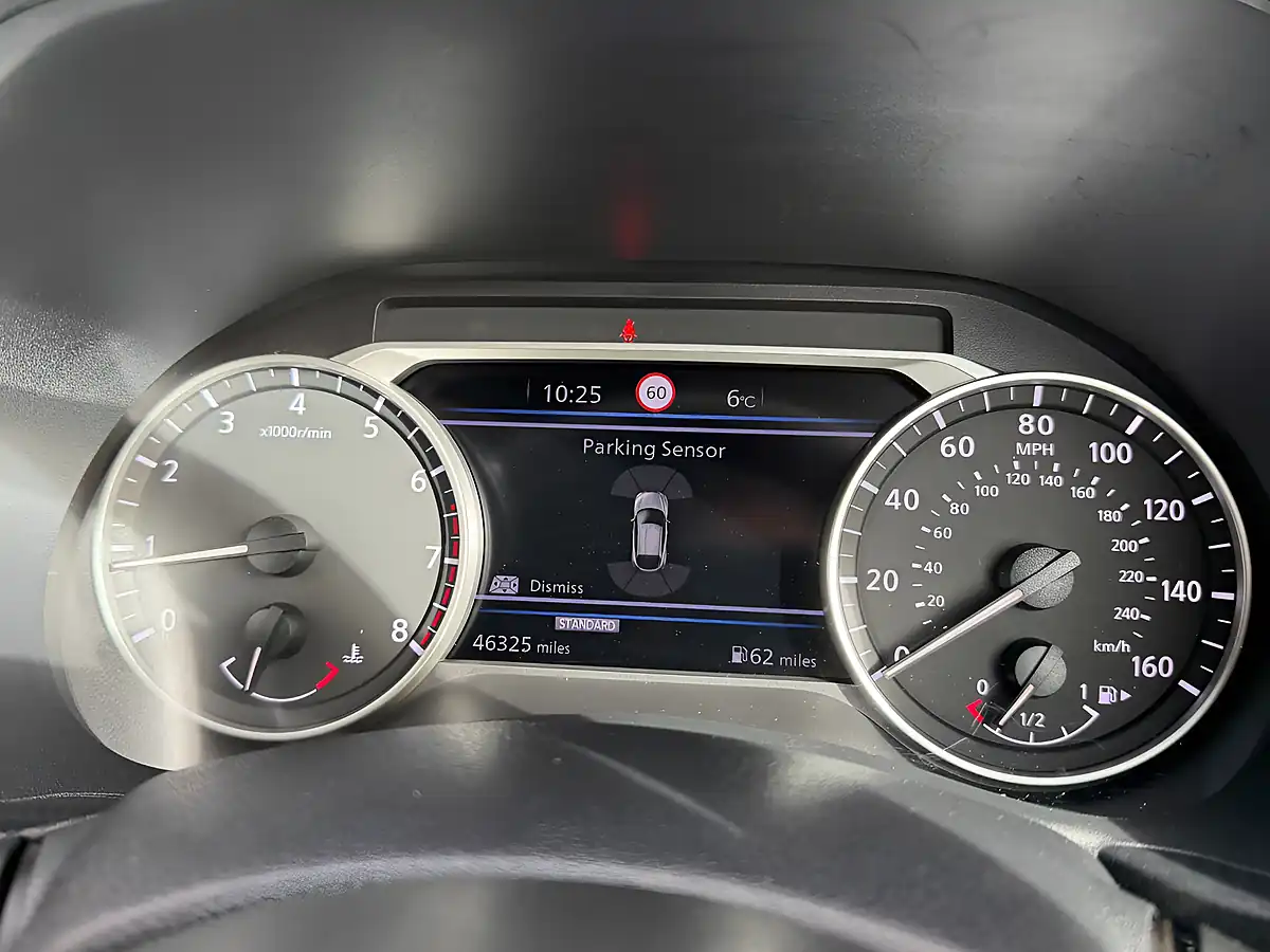 Used 2020 Nissan Juke N-Connecta Black - Interior and Exterior details 20