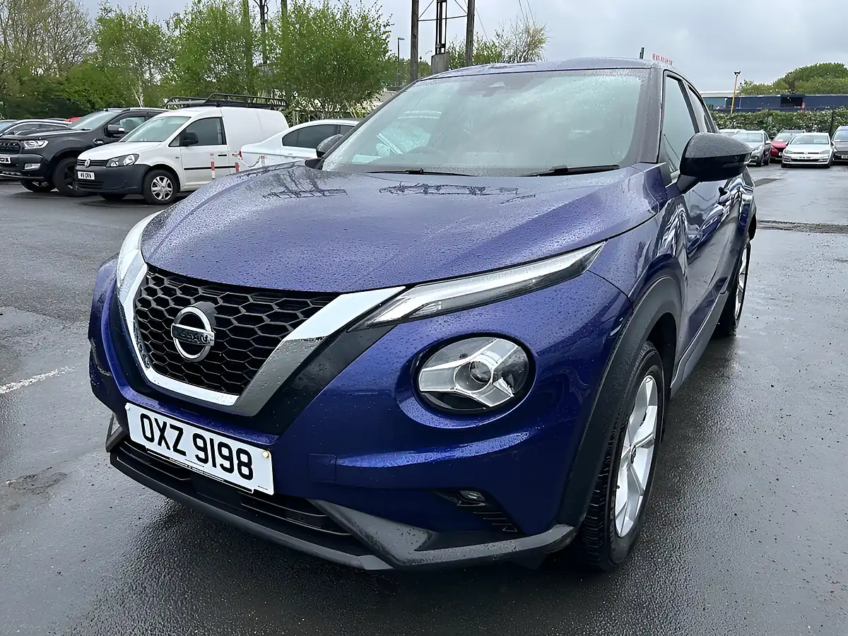 Used 2020 Nissan Juke N-Connecta Blue - Interior and Exterior details 14