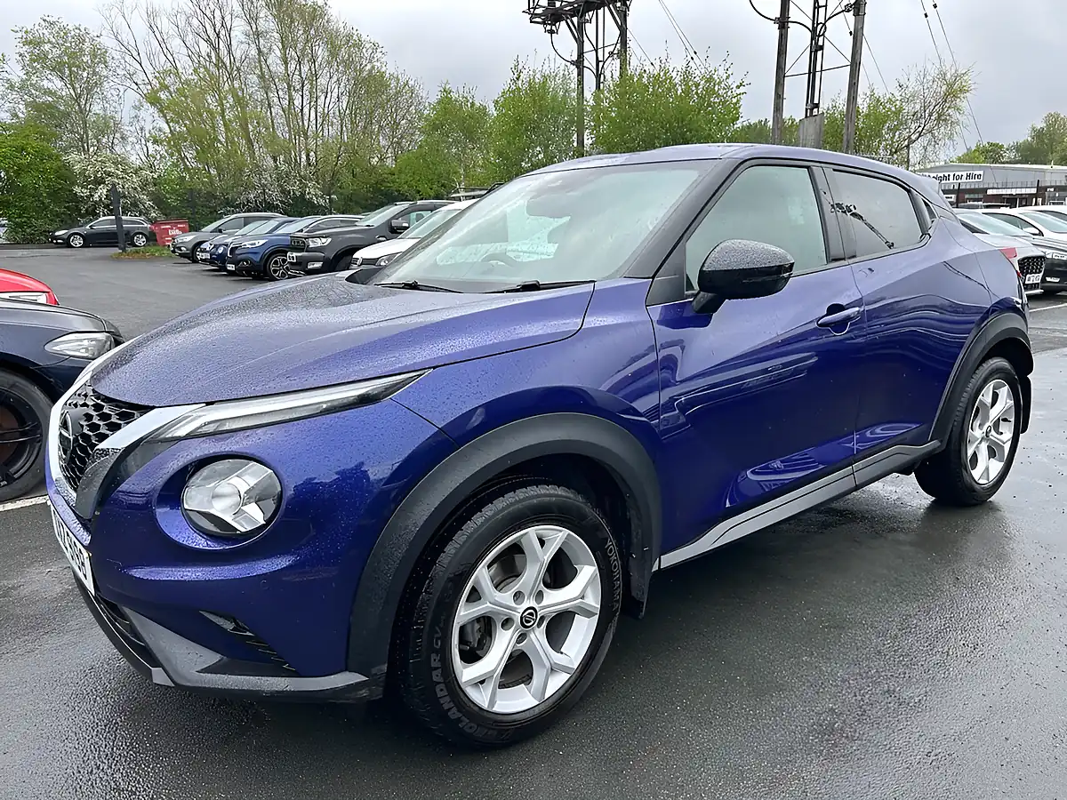 Used 2020 Nissan Juke N-Connecta Blue - Interior and Exterior details 17