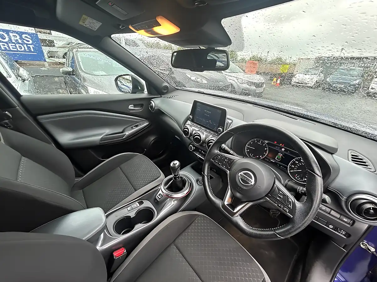 Used 2020 Nissan Juke N-Connecta Blue - Interior and Exterior details 2