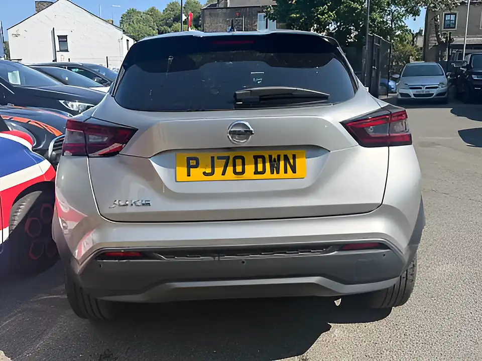 Used 2020 Nissan Juke N-Connecta Silver - Interior and Exterior details 5