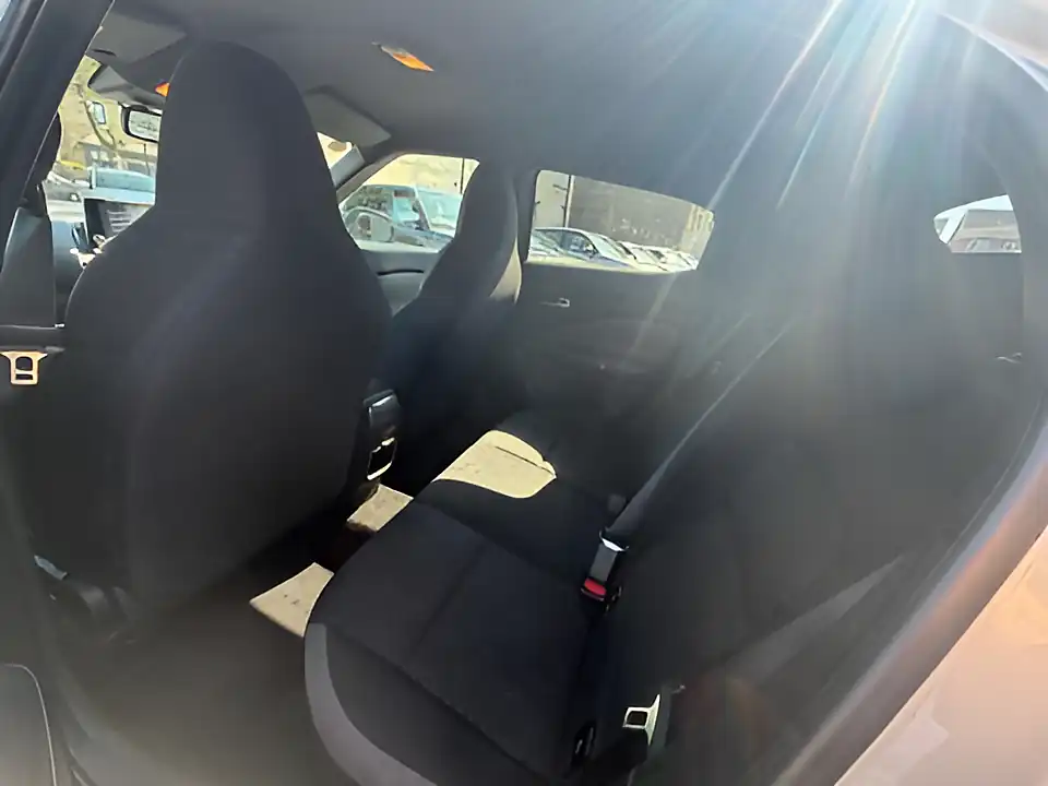 Used 2020 Nissan Juke N-Connecta Silver - Interior and Exterior details 9