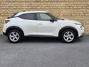 Used 2020 Nissan Juke N-Connecta White - Interior and Exterior details 15