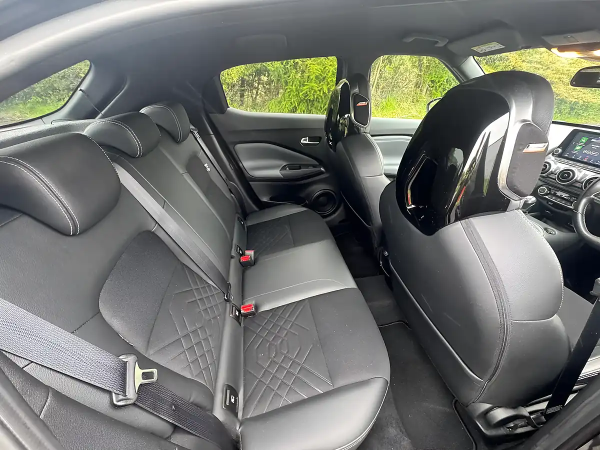 Used 2020 Nissan Juke Tekna Black - Interior and Exterior details 15