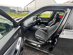 Used 2020 Nissan Juke Tekna Black - Interior and Exterior details 16