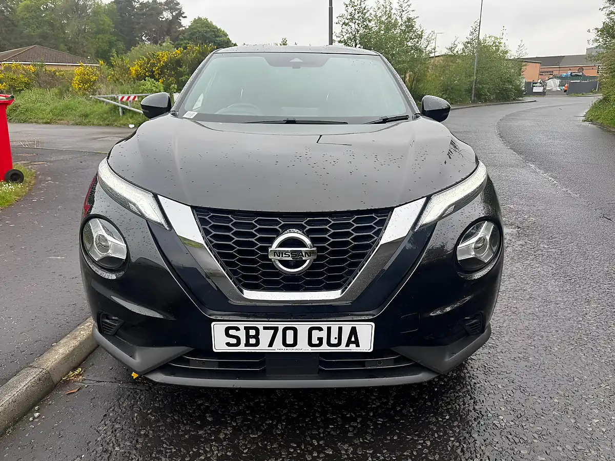 Used 2020 Nissan Juke Tekna Black - Interior and Exterior details 2
