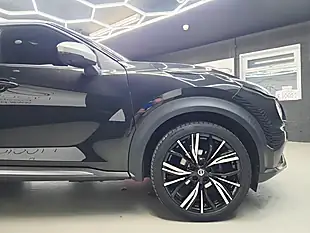 Used 2020 Nissan Juke Tekna+ Black - Interior and Exterior details 10