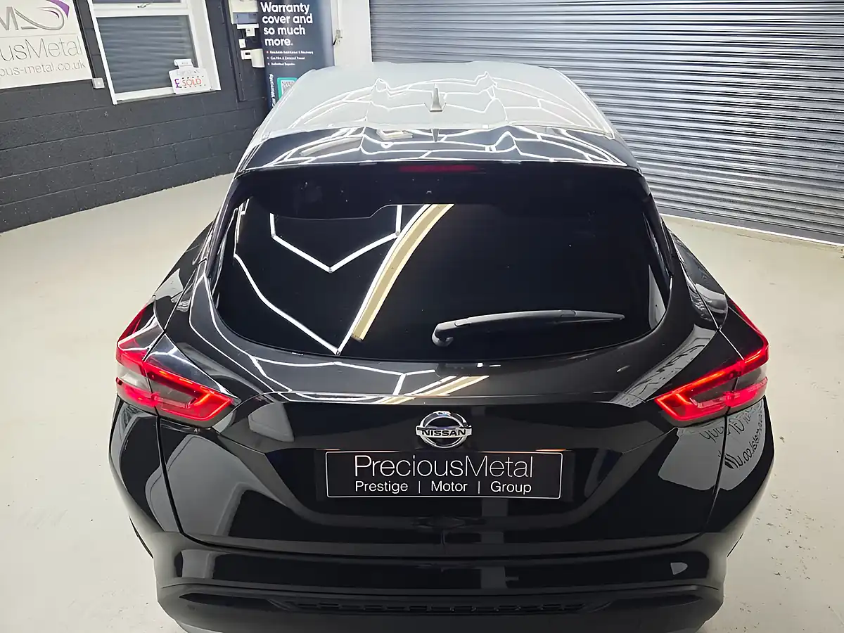 Used 2020 Nissan Juke Tekna+ Black - Interior and Exterior details 11