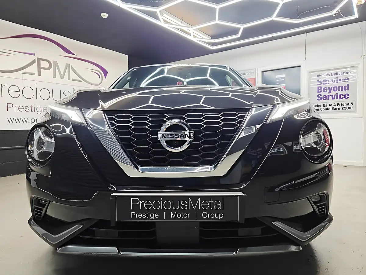 Used 2020 Nissan Juke Tekna+ Black - Interior and Exterior details 7