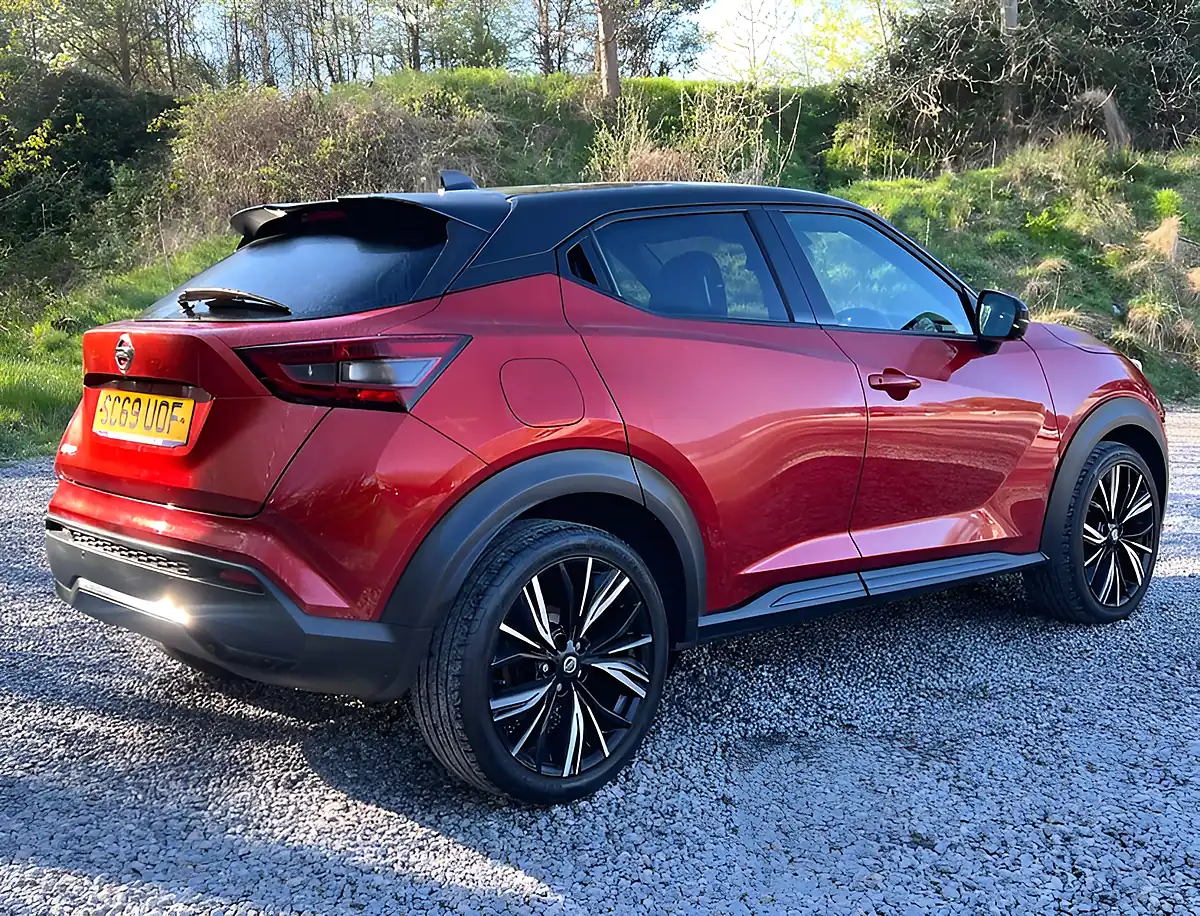 Used 2020 Nissan Juke Tekna+ Burgundy With Pearl Black Roof - Interior and Exterior details 3