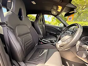 Used 2020 Nissan Juke Tekna+ Chestnut Bronze - Interior and Exterior details 11
