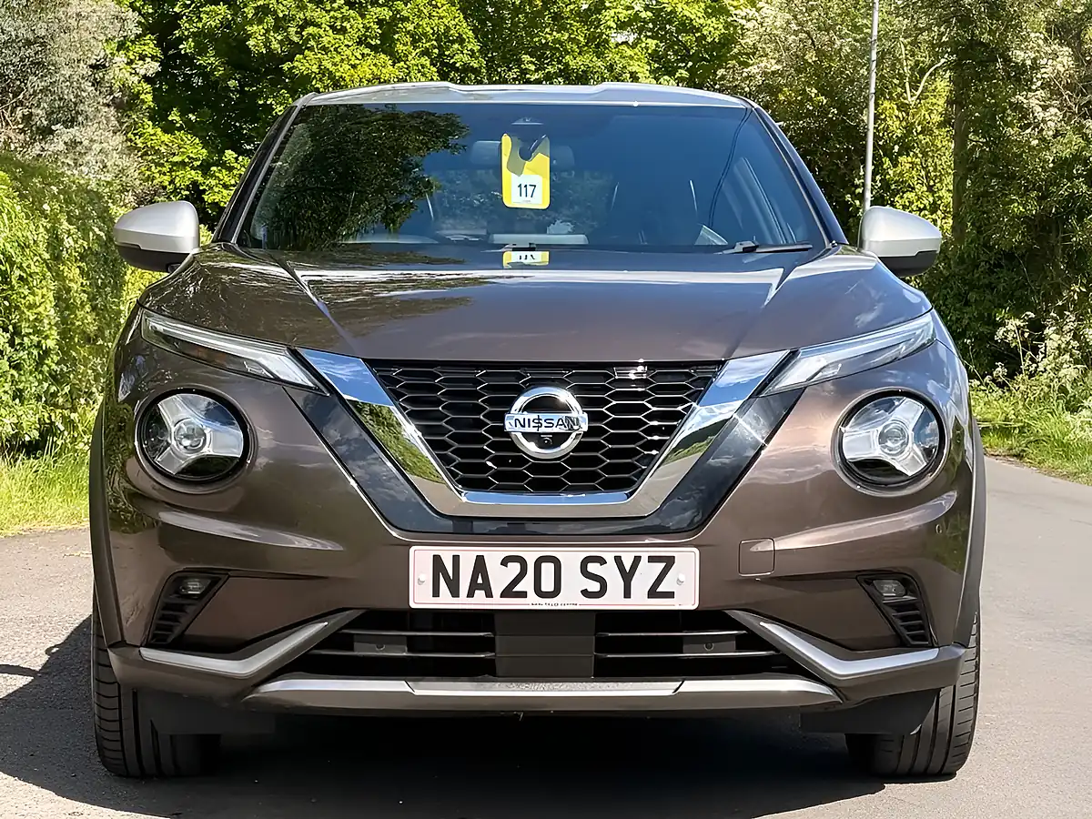 Used 2020 Nissan Juke Tekna+ Chestnut Bronze - Interior and Exterior details 3