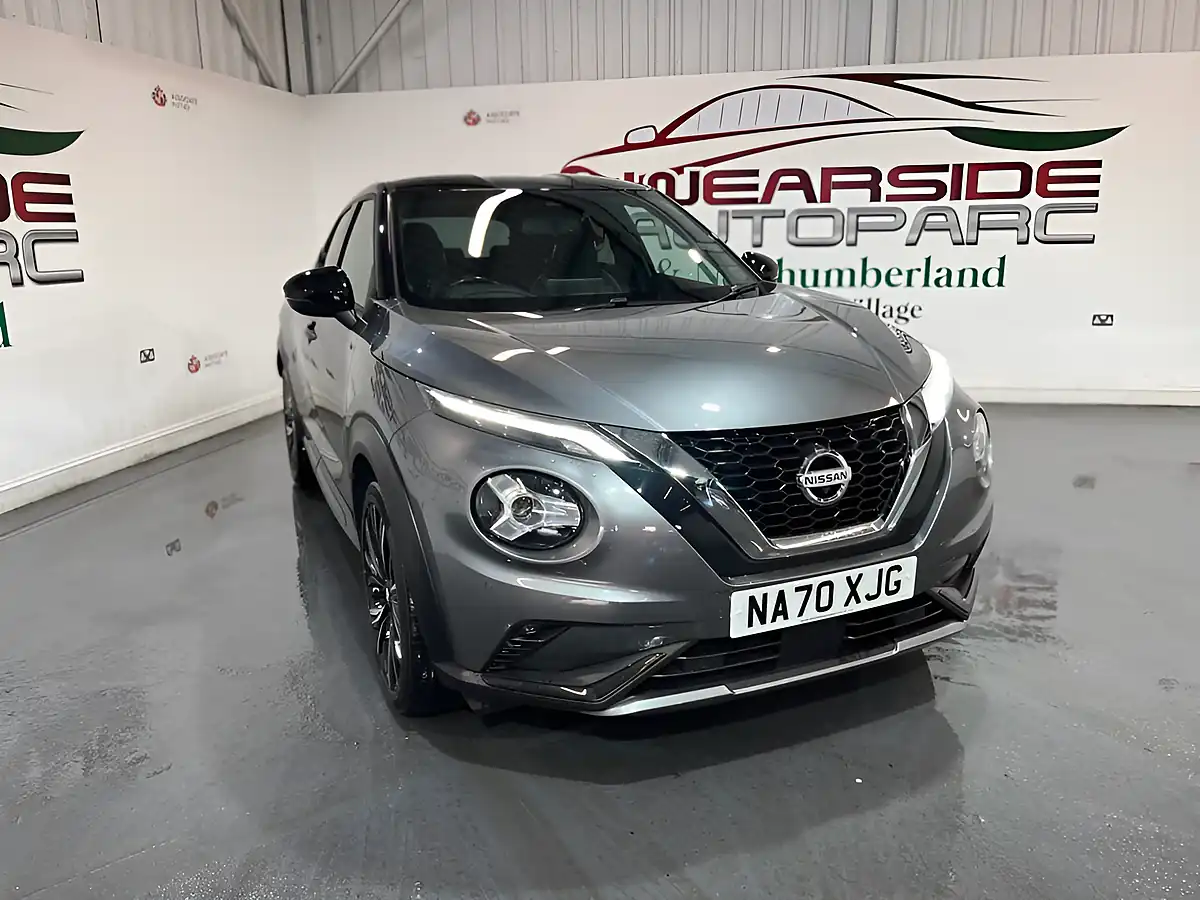 Used 2020 Nissan Juke Tekna+ Grey - Front View