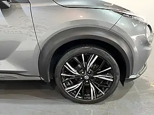 Used 2020 Nissan Juke Tekna+ Grey - Interior and Exterior details 10