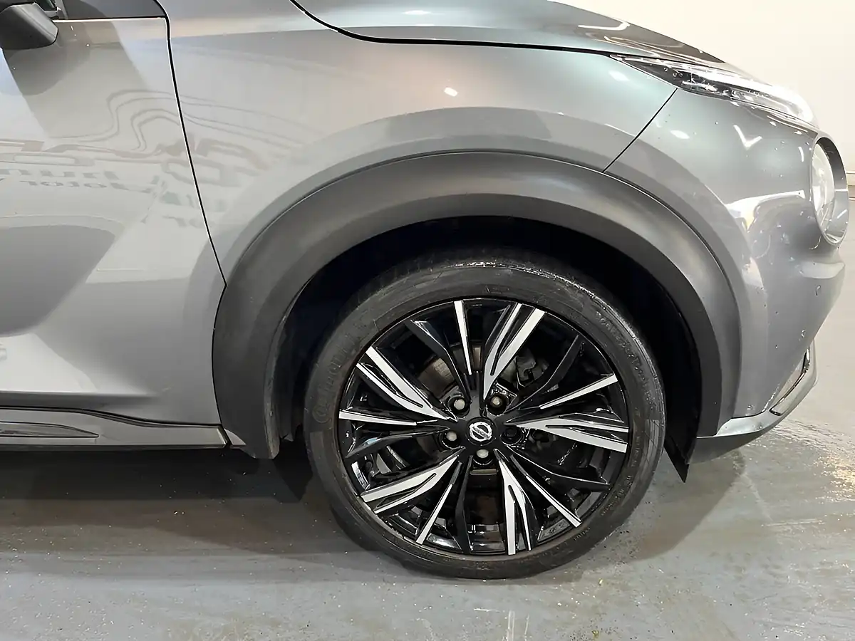 Used 2020 Nissan Juke Tekna+ Grey - Interior and Exterior details 10