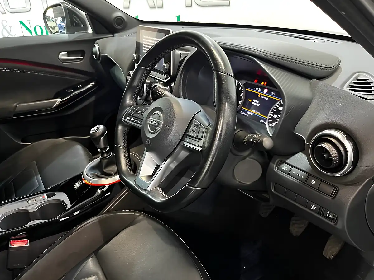 Used 2020 Nissan Juke Tekna+ Grey - Interior and Exterior details 13