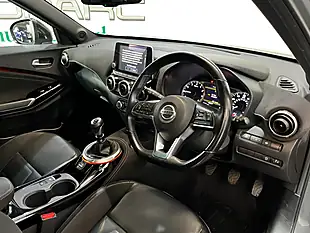 Used 2020 Nissan Juke Tekna+ Grey - Interior and Exterior details 14
