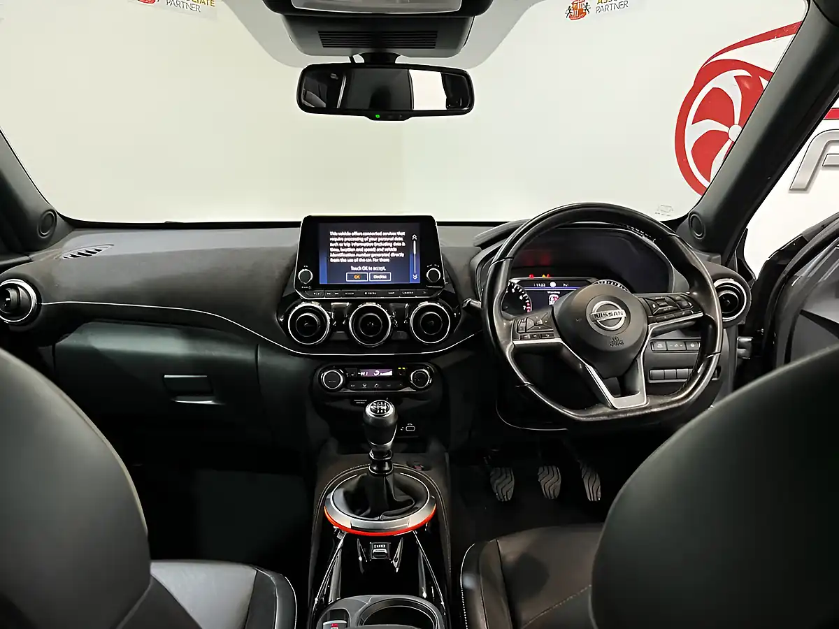 Used 2020 Nissan Juke Tekna+ Grey - Interior and Exterior details 19
