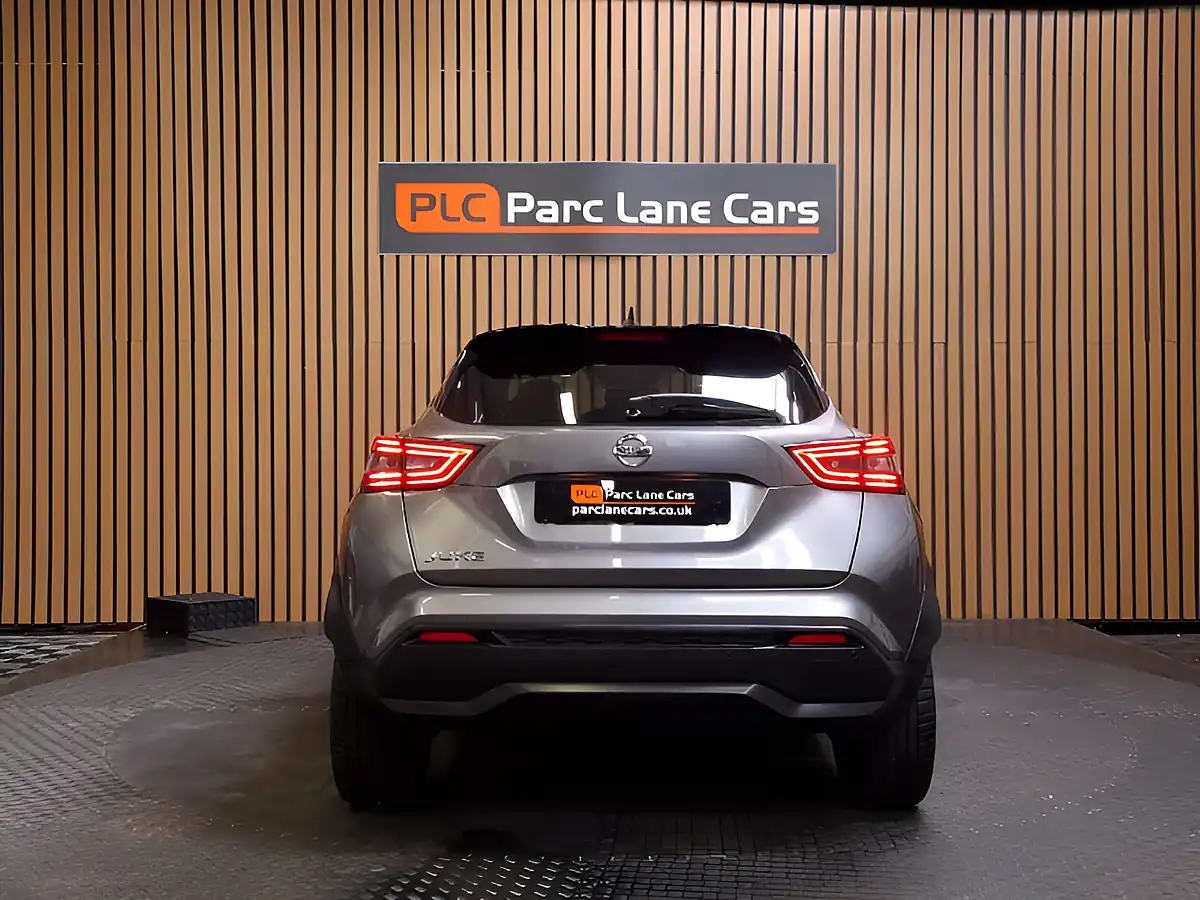 Used 2020 Nissan Juke Tekna Grey - Interior and Exterior details 11