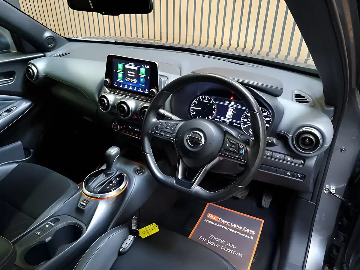 Used 2020 Nissan Juke Tekna Grey - Interior and Exterior details 18
