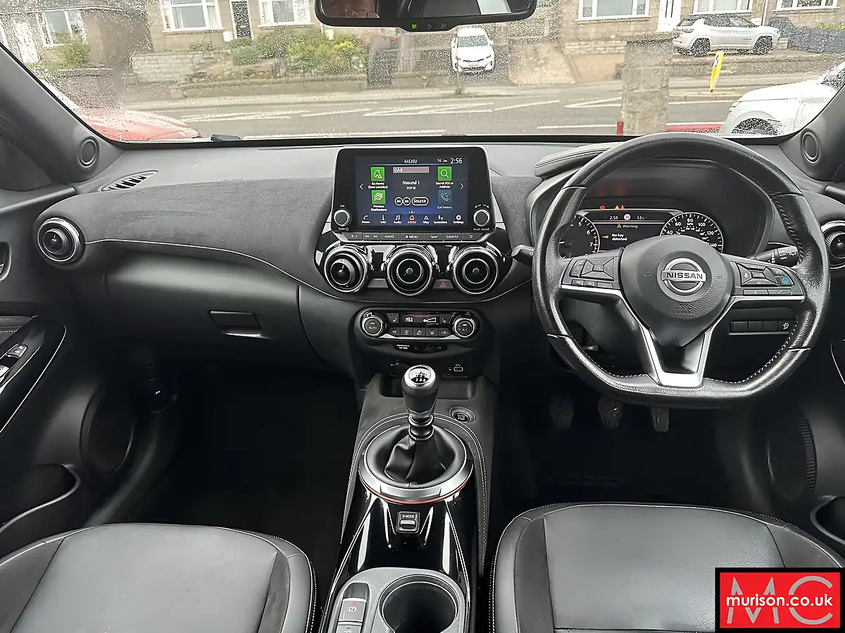 Used 2020 Nissan Juke Tekna+ Grey - Interior and Exterior details 12