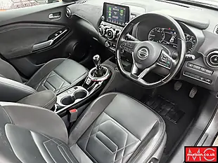 Used 2020 Nissan Juke Tekna+ Grey - Interior and Exterior details 13