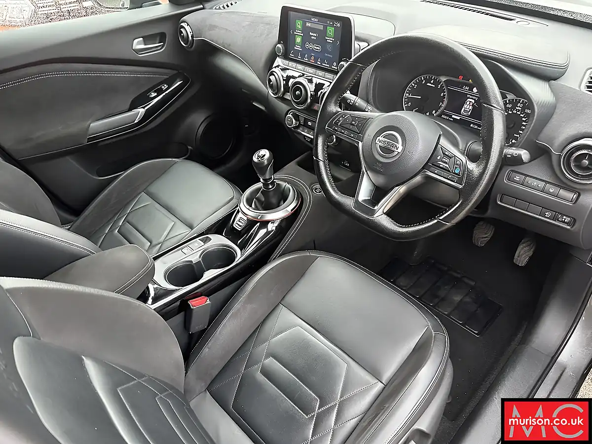 Used 2020 Nissan Juke Tekna+ Grey - Interior and Exterior details 13