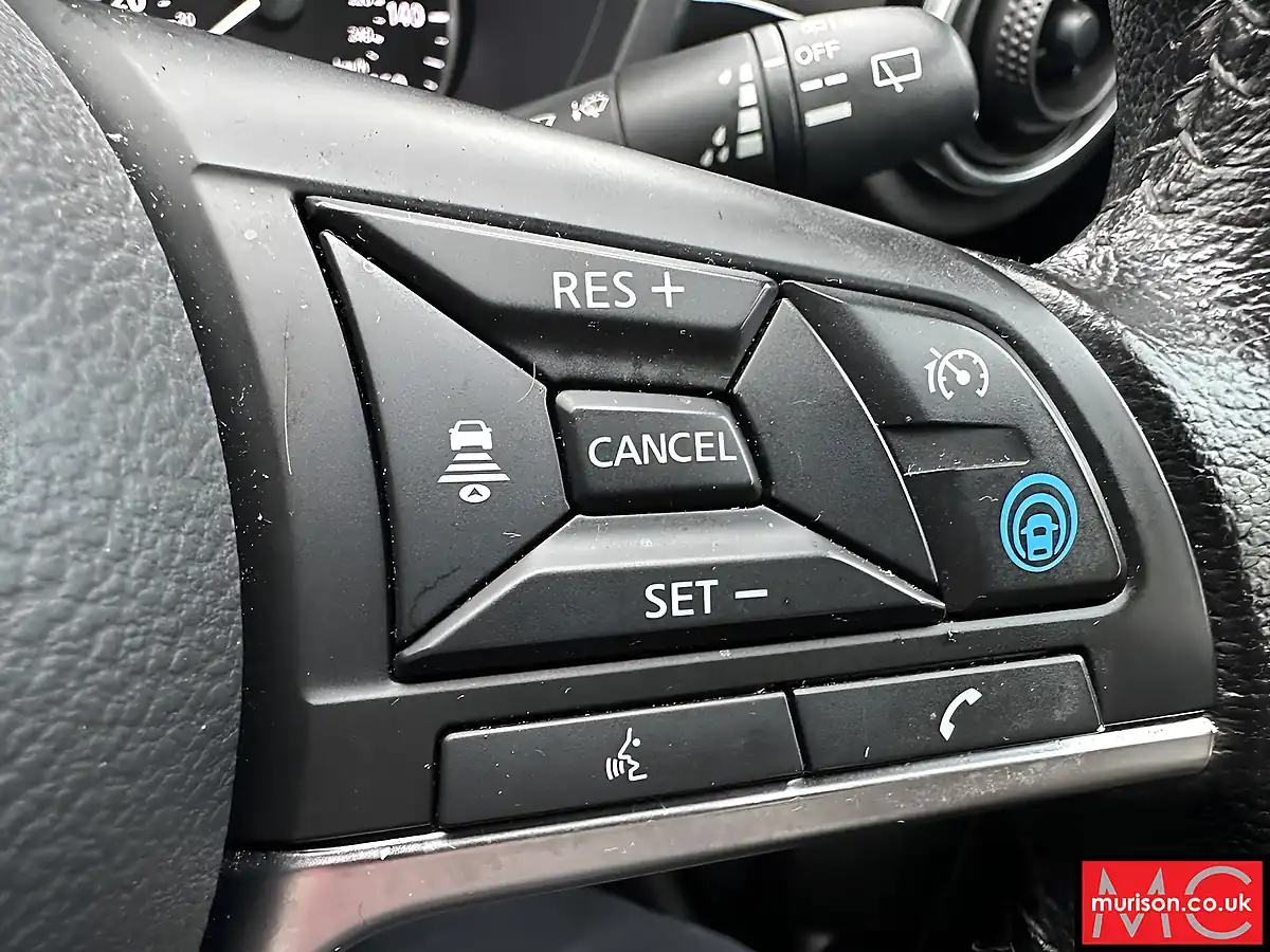 Used 2020 Nissan Juke Tekna+ Grey - Interior and Exterior details 14