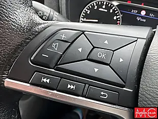 Used 2020 Nissan Juke Tekna+ Grey - Interior and Exterior details 16